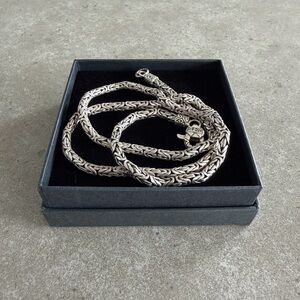 Clocks&Colours Aztec chain